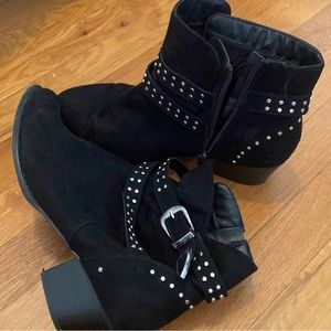 Torrid size 12 black booties